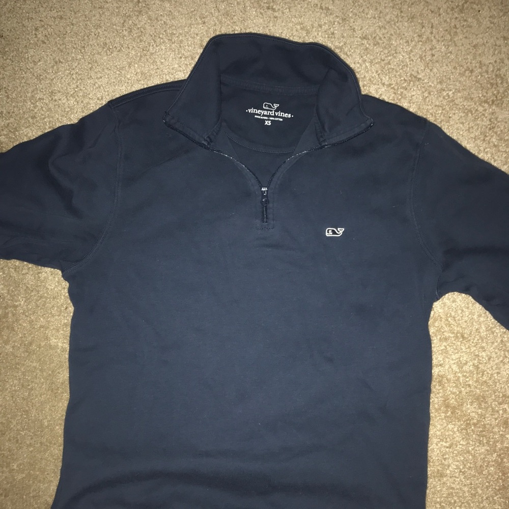 Barely worn Vineyard vines quarter zip!